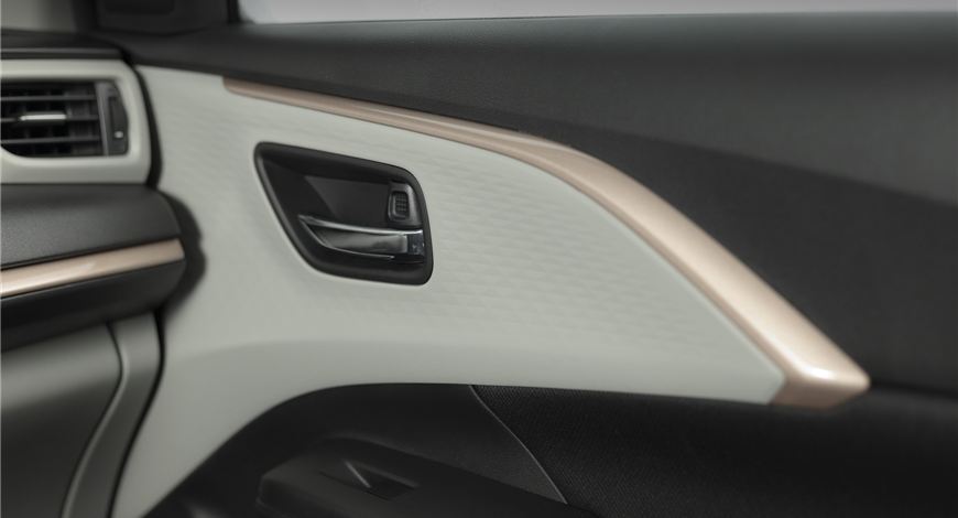 Suzuki Swift Sakura immagine 12